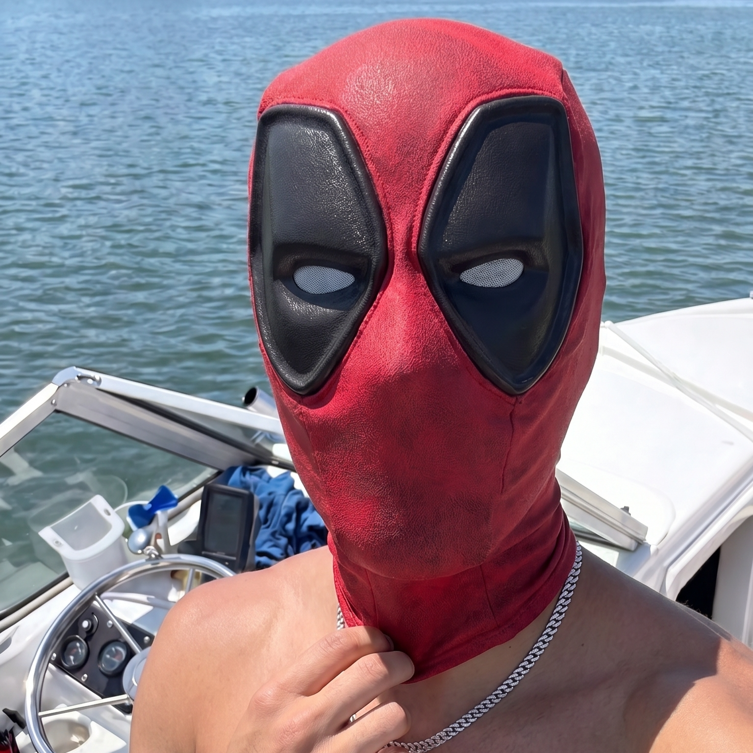 1:1 Deadpool Wearable Mask
