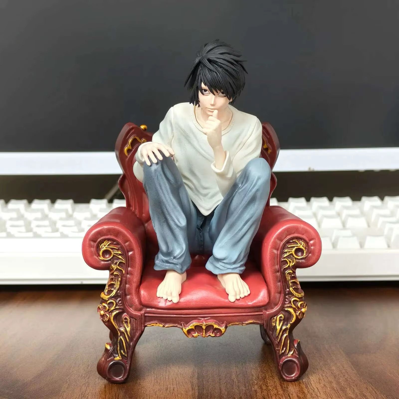 NEW Full Painted Death Note L. Lawliet Squatting Sofa Figurine Model Death Note Decoration Collection Doll Gift Figure Character